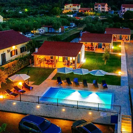 Muntan Villa