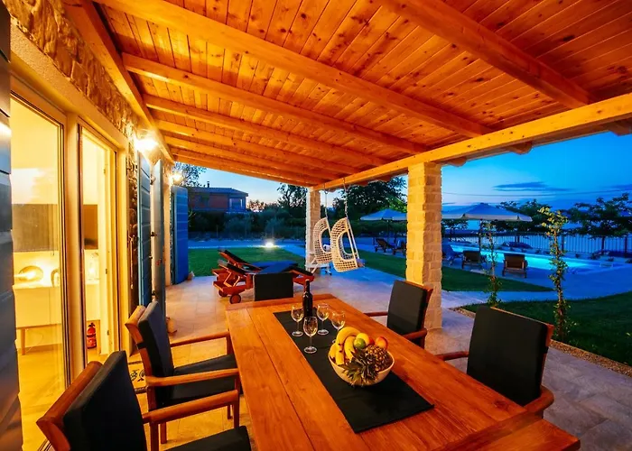 Vila Muntan Kraj (Zadar)