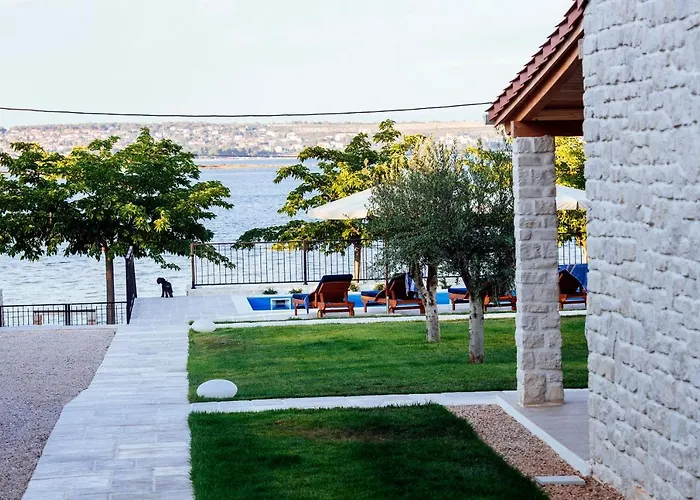 Muntan Villa