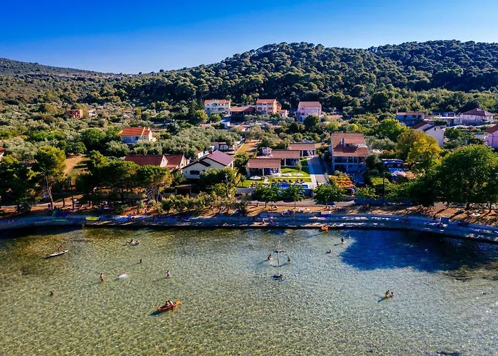 Muntan Villa Kraj (Zadar)