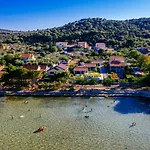 Muntan Villa Kraj (Zadar)